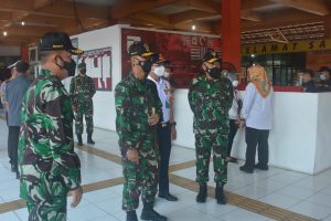 Danrem 051/Wkt Pengamanan Kunjungan Presiden RI Meninjau Vaksinasi Massal Covid-19 Di Terminal Kampung Rambutan Jakarta Timur