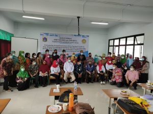 Ketua Mio DKI Jakarta Bersama APIKI, Memajukan SMP N 210 Menjadi Sekolah Yang Kreatif