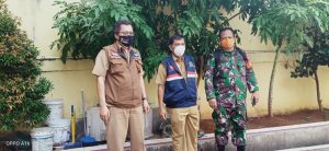 Masyarakat Giat Vaksinasi di Halaman Yayasan Merdeka Sari di Rw 12 Kapuk Garikas kec.Cengkareng Jakarta Barat