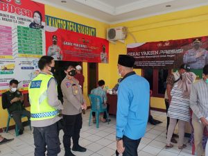 Kapolsek Tambelang: Vaksinasi Presisi Pastikan Seluruh Masyarakat Tervaksin