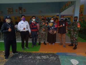 Serbuan Vaksin Dalam Rangka Percepatan Penanganan Covid-19 Dipimpin Danramil 02/TB Bersama Camat Tambora