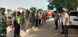 Langgar PPKM Darurat, PKL di Kembangan Ditertibkan