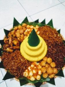 Media Updatetoday dan Actual Potong Tumpeng Syukuran dan Peresmian Kantor