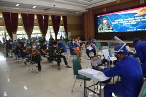 Sukseskan Serbuan Vaksin Nasional, Pussenif Kodiklatad Gelar Vaksinasi Massal