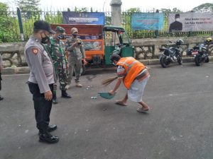 Operasi Yustisi Penegakan Disiplin PPKM oleh Muspika Tiga Pilar Kec. Pulogadung