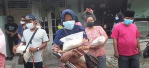 Polsek Bojonggede dan Sat Lantas Polres Depok Beribantuan Beras ke Peguyuban Tuna Netra Sahati