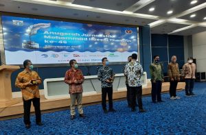 PWI Jaya Berikan Penghargaan Kepada Anies Baswedan Sekaligus Pemberian Hadiah Bagi Pemenang Anugerah Jurnalistik MHT 2021