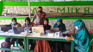 Polsek Bojonggede Melaksanakan Gerakan Vaksinasi Merdeka Tahap I di Desa Rawa Panjang