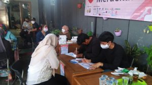 Warga Pesanggrahan Antusias ikuti Vaksinasi Covid-19 Digerai Vasinasi Merdeka