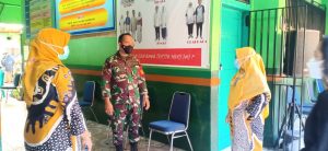 Serbuan Vaksinasi Covid – 19 di Gelar KORAMIL 01/Jatinegara Bersama KESDAM JAYA di SMPN 25 Cipinang Muara