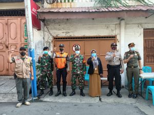 OPS Yustisi Penegakan Disiplin Prokes, Koramil 02/TB Bersama Petugas Gabungan Jaring 11 Pelanggar