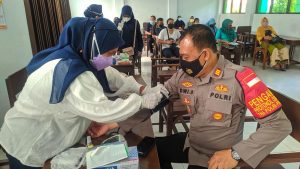 Polsek Bojonggede Melaksanakan Gerakan Vaksinasi Merdeka Tahap I Desa Ragajaya Kec. Bojonggede Kab.Bogor