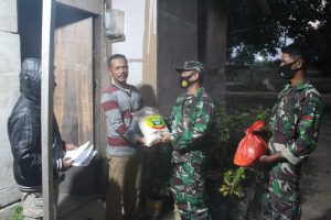 Sedekah Subuh, Bantu Ekonomi Warga Karimun di Masa Pandemi Covid-19