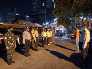 OPERASI CIPTA KONDISI PPKM LEVEL 4 DAN HIMBAUAN ANTISIPASI PENYEBARAN VIRUS CORONA ( COVID.19 ) DI WILAYAH KEC. JATINEGARA