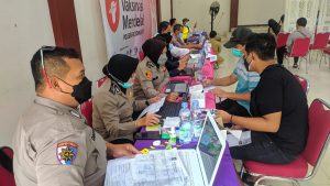 Vaksinasi Merdeka Tahap I Dilakukan Polsek Bojonggede Di Desa Rawa Panjang