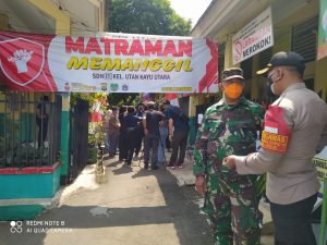 Kemensos Dukung Nasi Kotak dan Vitamin C pada Giat Vaksinasi di Utan Kayu Utara, Matraman