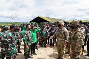 Kasad Meninjau Latma Garuda Shield Ke-15 di Amborawang