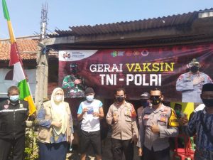 Gelar Vaksinasi Merdeka Berani, Polsek terus giatkan “Gebah Tambelang” dan juga Sekaligus Sosialisasi Manfaat Vaksin