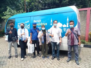 Jumat Berkah MIO DKI JAKARTA Bagi2 Nasi Box & Masker di Panti Jompo Ciracas