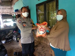 Kegiatan Berbagi Berkah Dilaksanakan Oleh Polsek Bojonggede