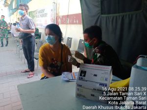 Gerai Serbuan Vaksinasi Koramil 01/Ts di Serbu Warga Untuk Vaksin