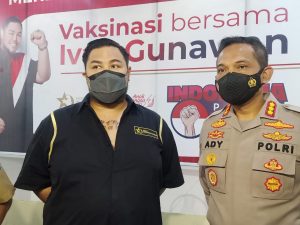 Ivan Gunawan Mengajak Warga Agar Tidak Takut Dalam Vaksinasi dan Tetap Menjaga Protokol Kesehatan Dengan Mengenakan Masker