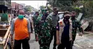 Sambut HUT Kemerdekaan RI ke 76, Koramil 02/Matraman Bagikan Sembako