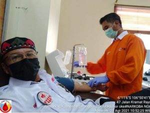 Kusnendar Pejuang Kemanusiaan Dalam Donor Darah Hingga Mendapat Penghargaan Satya Lencana Kebaktian Sosial