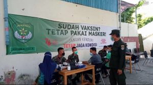 Tim Nakes TNI Beraksi Setiap Harinya di Serbuan Vaksinasi Koramil 01/Ts