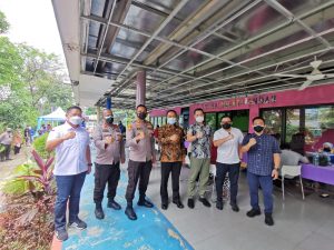 Kegiatan Vaksinasi Tahap 2 Dapat Dukungan  Teman Artis dan Komunitas Sepeda Fun Family Bike