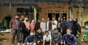 Himpunan Mahasiswa Rumpin Berikan Bantuan Kitab Kitab Agama ke Ponpes Salafiah Daru Tauhid