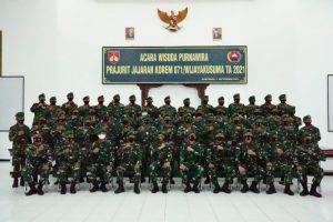 Danrem 071/Wijayakusuma Pimpin Wisuda Purnawira Prajurit Korem 071/Wijayakusuma
