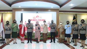 Wanita TNI Hadiri HUT Polwan di Polda Sulut