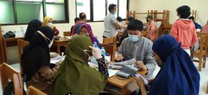 Koramil 06/Cakung Ajak Pelajar dan Warga Pulogebang Sukseskan Serbuan Vaksinasi