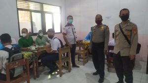 Kegiatan Vaksin Presisi Polsek Bojonggede Tahap 1 Khusus untuk Pelajar Di Kelurahan Pabuaran