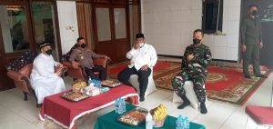 Dandim 0505/JT dan Kapolres Metro Jaktim Dampingi Kapolda Metro Jaya Giat Vaksinasi Serentak “Vaksinasi Pesantren dan Rumah Ibadah”