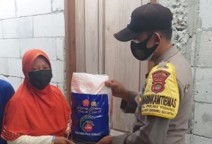 Hari Ini, Polres Kep Seribu Bagikan Bansos Kepada 65 KK Warga Terdampak Covid-19