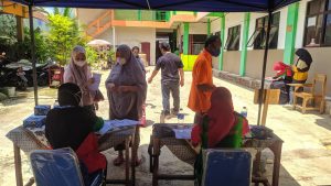 Kegiatan Vaksin Presisi Gerai 1 Polsek Bojonggede Tahap 1 Khusus Untuk Pelajar SMP – SMK Diatas Usia 12 Tahun di Pabuaran