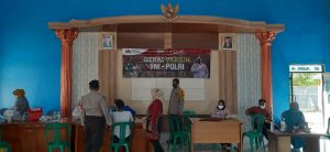 Kapolsek Tambelang Pimpin Kegiatan Vaksinasi Gerai 64 Bagi Masyarakat Desa Sukamantri