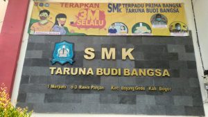 Kegiatan Vaksin Presisi Polsek Bojonggede Tahap 1 Khusus Untuk Pelajar Diatas Usia 12 Tahun Bertempat di SMK Taruna Budi Bangsa Jalan Merpati Kp. Kelapa Rt.02 Rw.03 Desa Rawapanjang Kec. Bojonggede