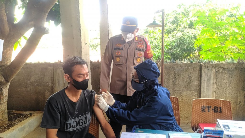 Kegiatan Vaksin Presisi Polsek Bojonggede Tahap 1 Untuk Masyarakat Desa Bojonggede