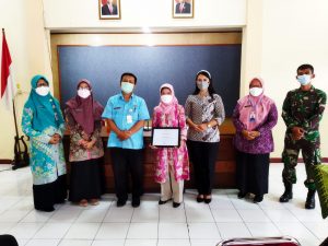 Sertu Harnawan Hadiri Rapat Evaluasi Bangga Kencana (BK) di Aula Kecamatan Serengan