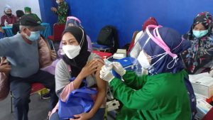 Kegiatan Vaksin Presisi Polsek Bojonggede Tahap 1 Untuk Masyarakat Desa Ragajaya