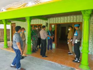 Petugas Ingatkan Warga Yang Akan Hajatan