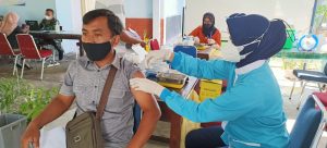 Masyarakat Masih Sangat Antusias Ikuti Vaksinasi Di RSAU dr. Siswanto Lanud Smo