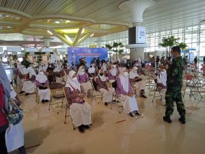 Hari kedua Serbuan Vaksinasi TNI AU, Ribuan Peserta Berhasil Lengkapi Vaksin Untuk Indonesia Sehat