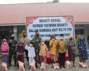 Sambut HUT TNI Ke-76, Korem 162/WB Berikan Bantuan Sembako dan Keramik Untuk Panti Asuhan Yayasan Nurul Hidayah Lombok Tengah