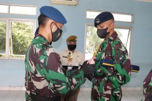 Komandan Wing Pendidikan Umum Halim Perdana Kusuma Membuka Pendidikan Diklatsarjemen PNS Gol II A-10 dan Penutupan Pendidikan Sejurba Penerangan A-21 TNI AU