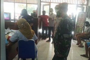 Serbuan Vaksinasi TNI Oleh Koramil 02/TB Gencar Dilaksanakan Dalam Rangka Percepatan Vaksinasi