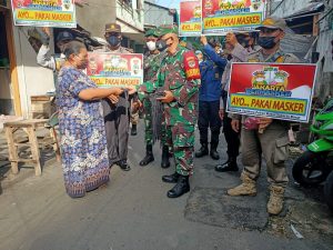Babinsa Koramil 02/TB Gencar Laksanakan Sosialisasi PPKM Guna Mencegah Penyebaran Covid-19